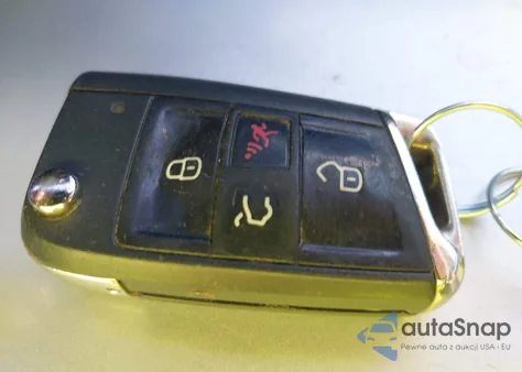 2018 Volkswagen Tiguan 2.0T Se/2.0T Sel из США, поврежденный, VIN 3VV3B7AX2JM149991